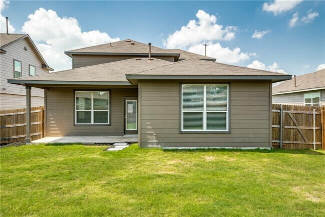 Building Photo - 109 Miles Dr