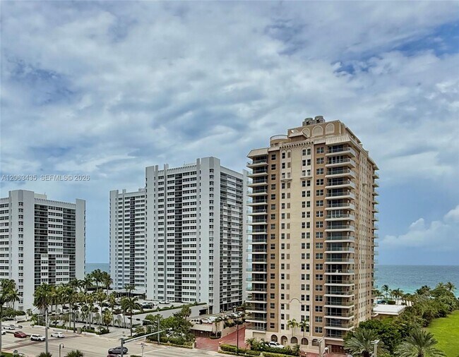 Building Photo - 1945 S Ocean Dr