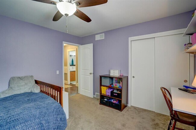 Building Photo - 5519 Leanne Ln