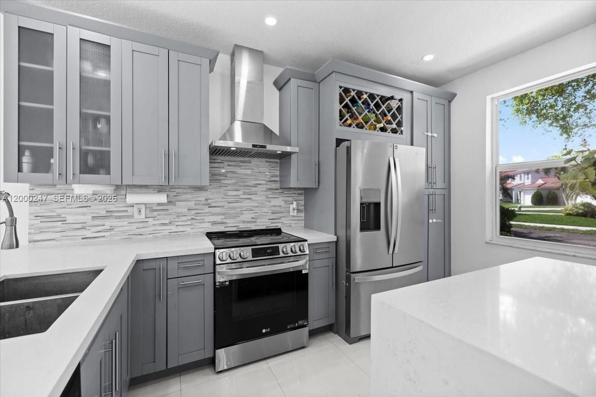 Building Photo - 15385 SW 51st St