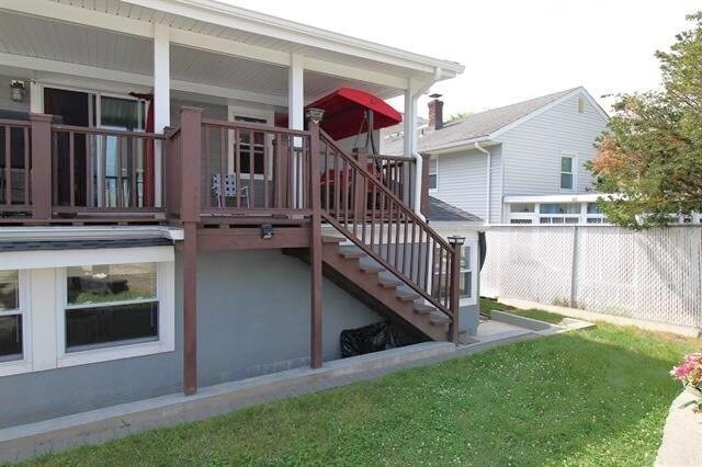 Building Photo - 803 2nd St