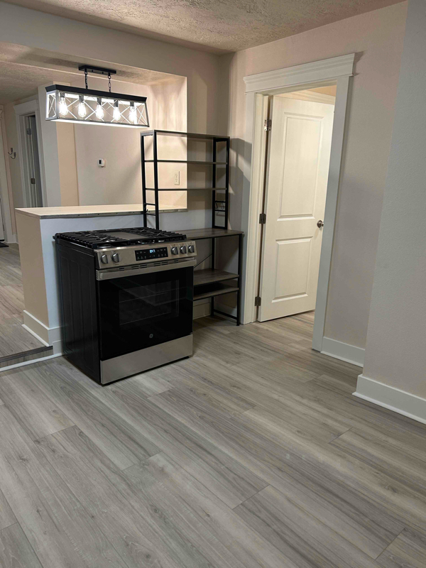 Building Photo - 269 S 400 W