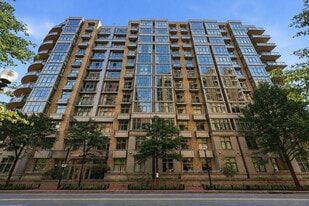 Building Photo - 811 4th St NW