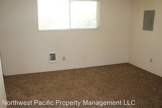 Building Photo - 2728 Lancaster Dr SE
