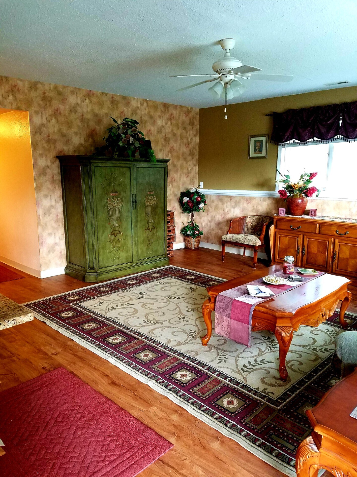 Living space with Renai heating in In law suite - 2110 Tudor Hills Ct