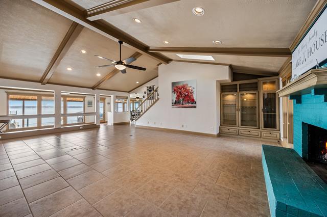 Building Photo - 18409 Shore Dr