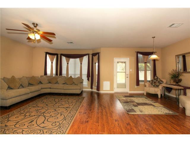 Building Photo - 4103 Green Vista Pl
