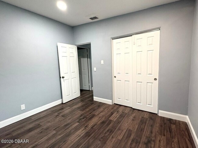 Building Photo - 2455 Princeton Rd