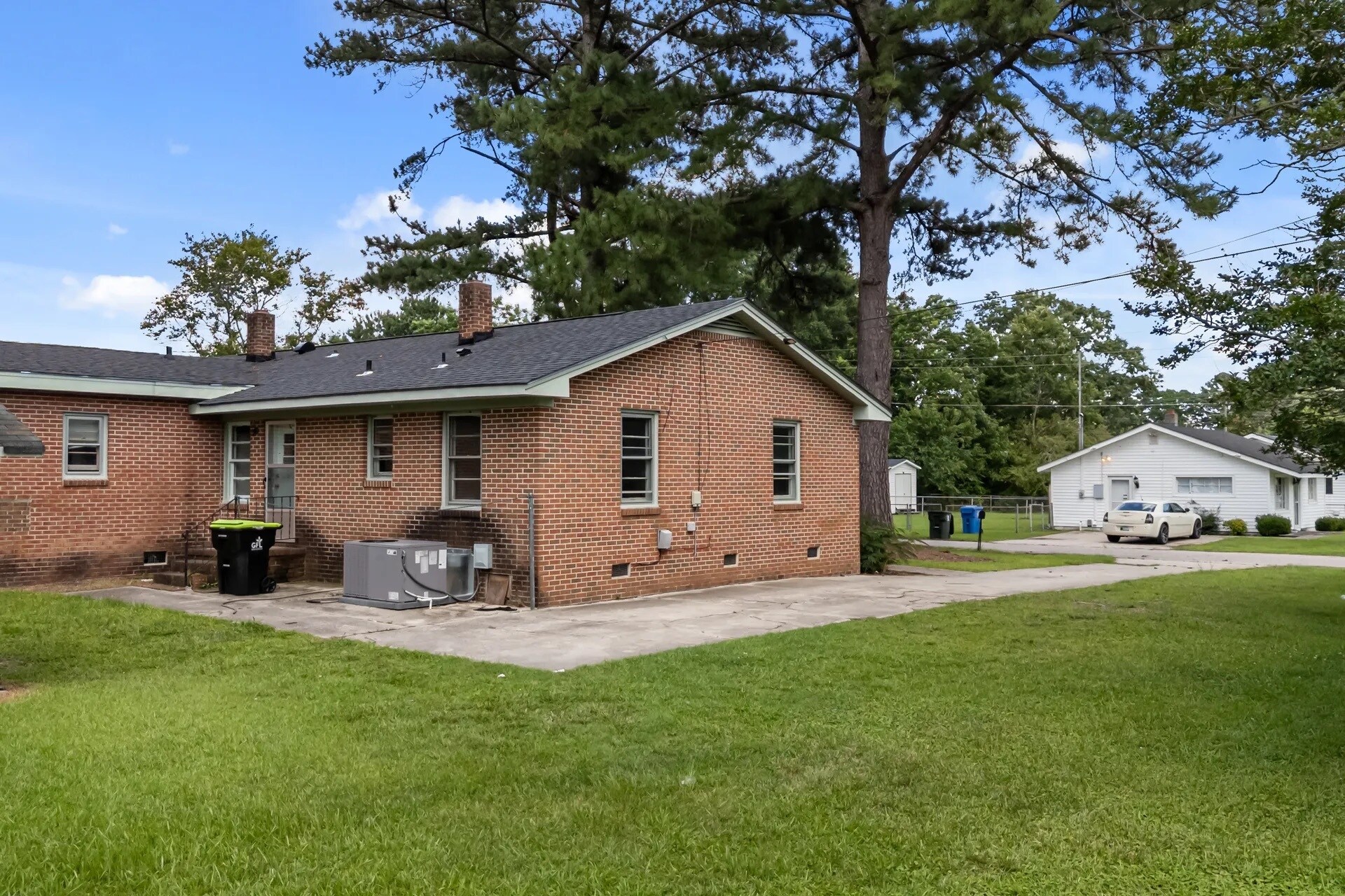 Building Photo - 208 N Anderson St