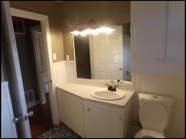 Building Photo - 17 S Avalon Dr