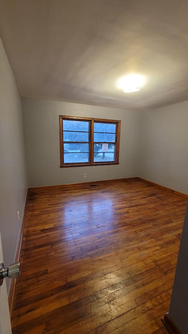 Building Photo - 2505 Cherokee Dr