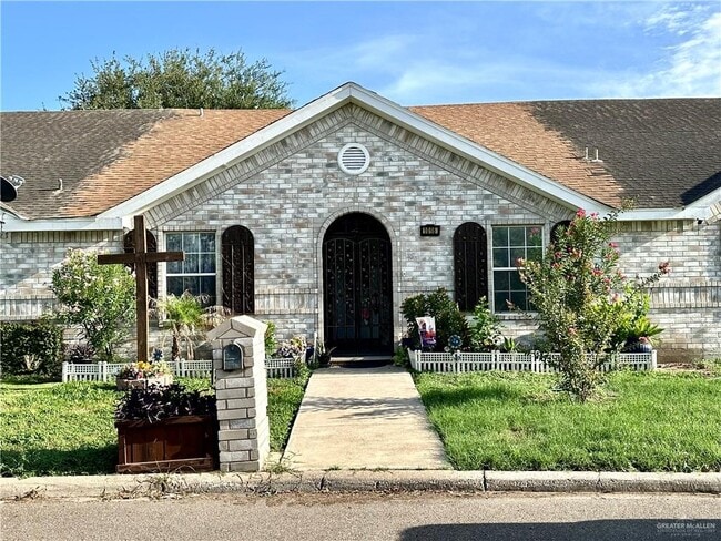 Primary Photo - 1016 Fairway Dr