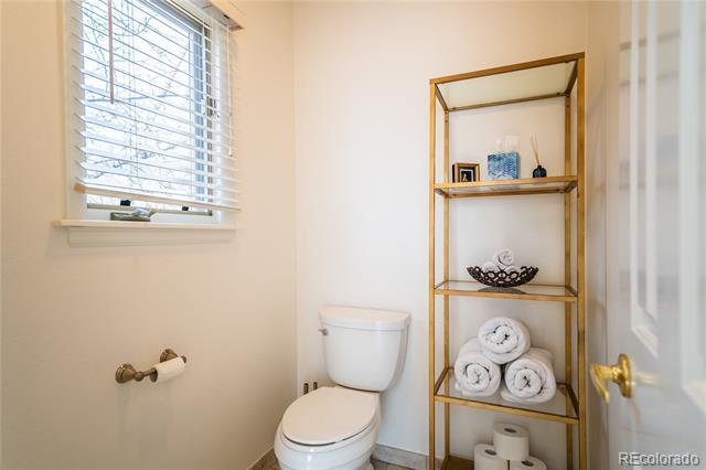 Building Photo - 4212 E Orchard Pl