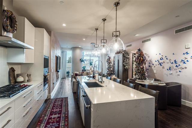 Building Photo - 7901 Windrose Ave.