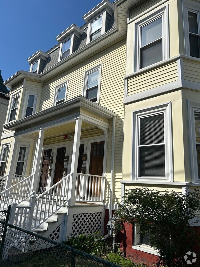 Building Photo - 11 Glenwood Ave