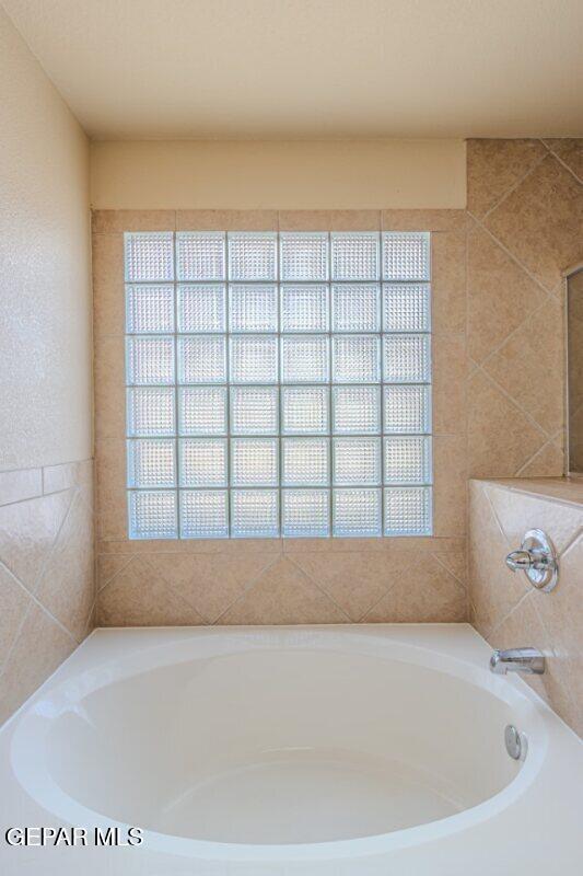 Building Photo - 4020 Hueco Land Ln