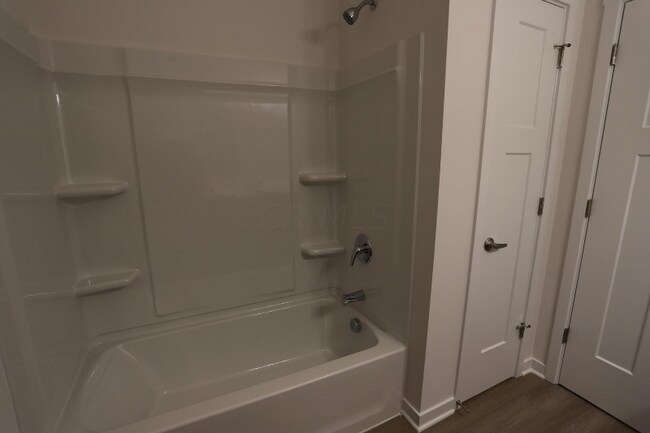 Building Photo - 464 Rochdale Run