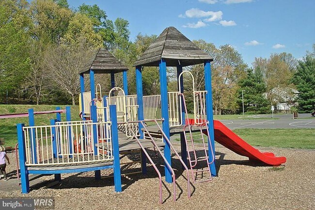 Building Photo - 7728 Havenside Terrace