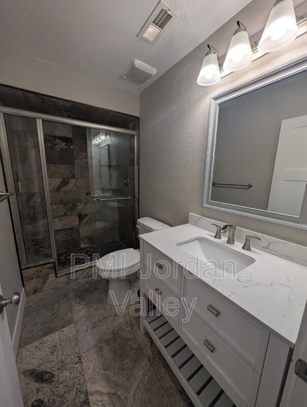 Building Photo - 14457 Gray Fox Dr
