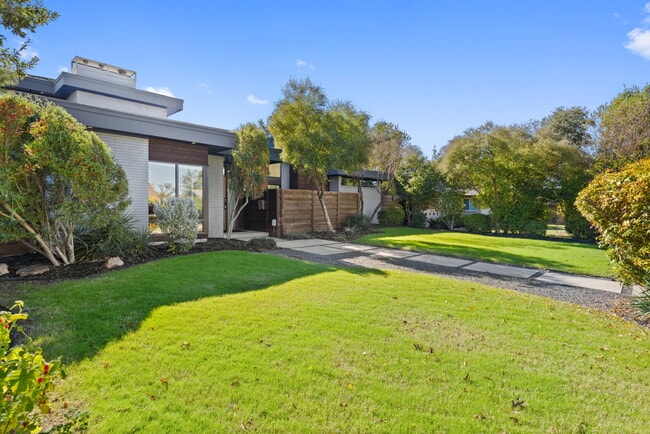 Building Photo - 4156 S Better Dr