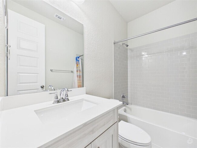 Building Photo - 111 Tabago Ct