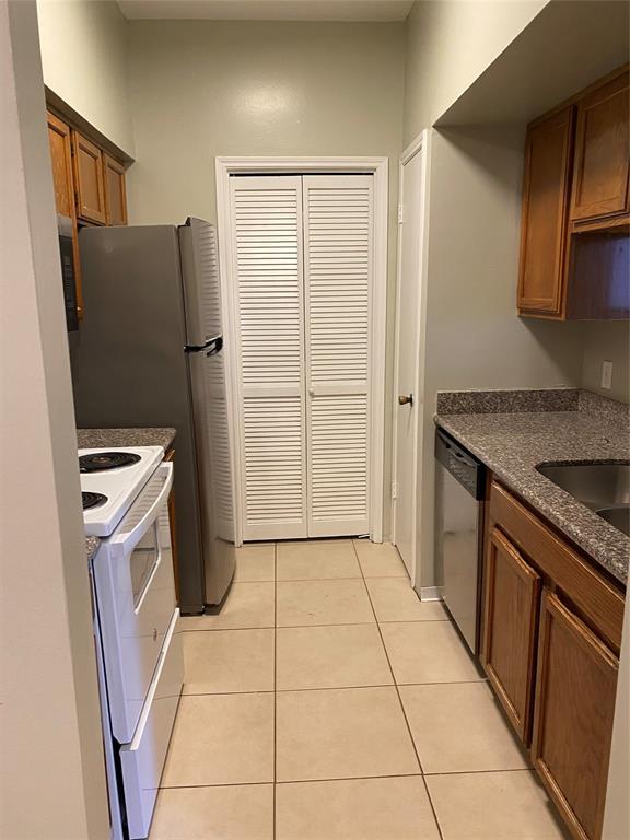 Building Photo - 6500 Harbor Town Dr