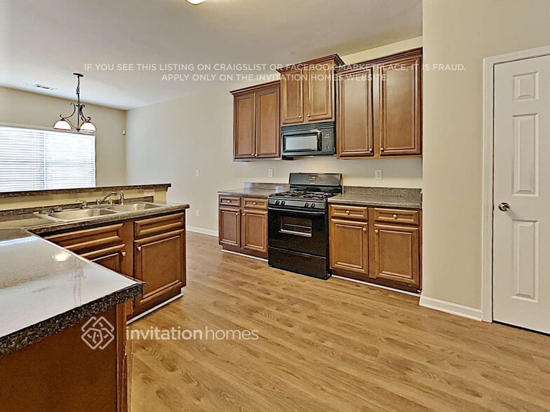 Building Photo - 1396 Cooper Gayle Dr