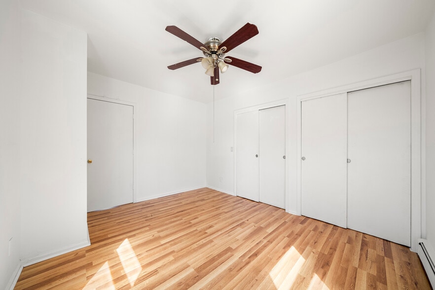 Building Photo - 539 Bergen Blvd