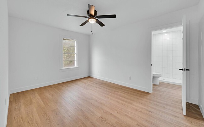 Building Photo - Newly remodeled 3 bedroom/2 baths coming s...