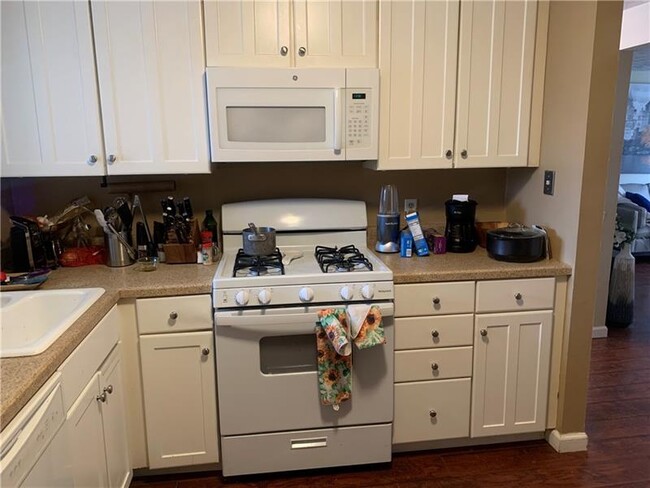 Building Photo - 4471 Laurel Oak Dr