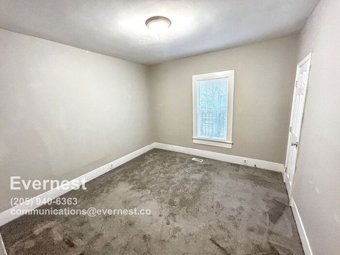 Building Photo - 57 17th Ct S