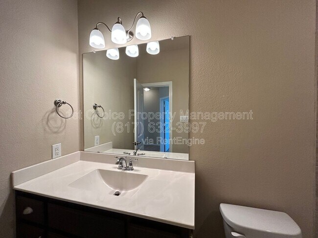 Building Photo - 15736 Barton Ridge Dr