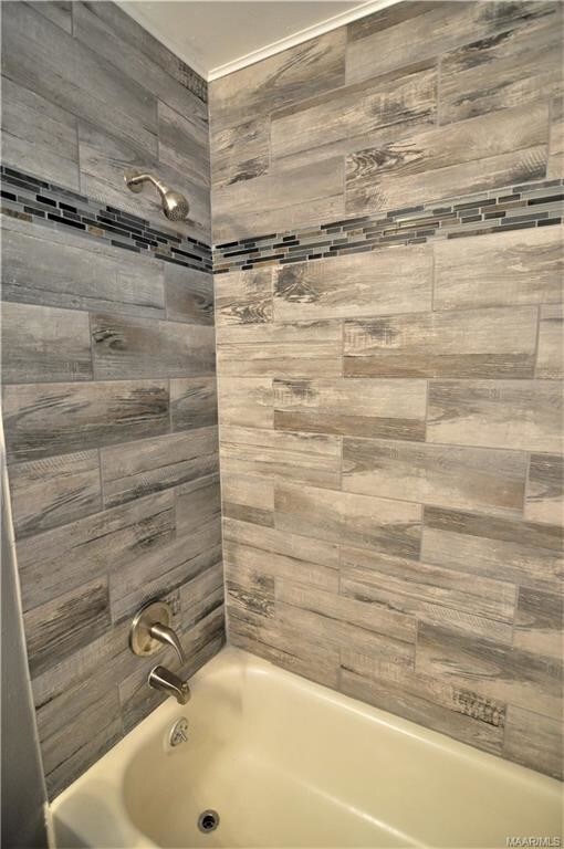 Building Photo - 334 Dee Dr