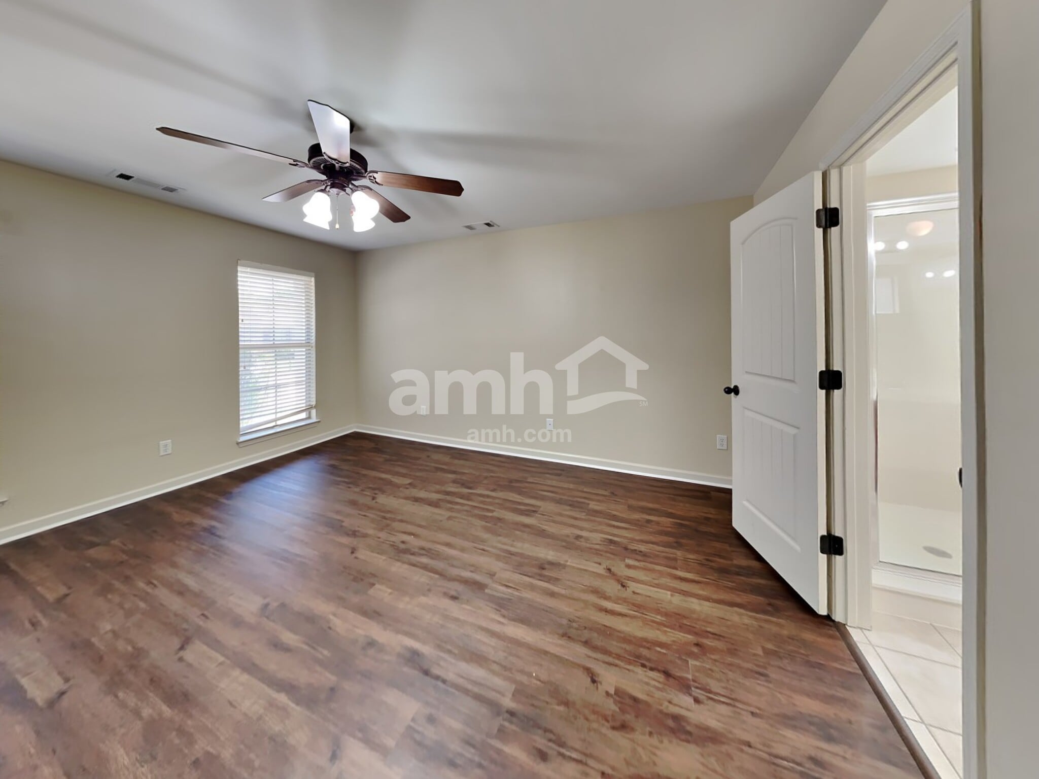 Building Photo - 10221 Eveninghill Dr