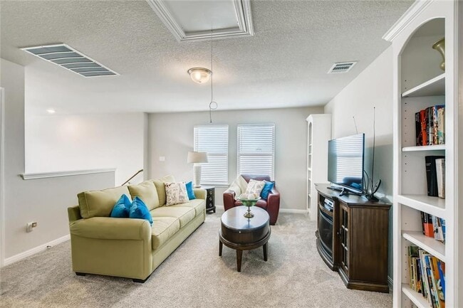 Building Photo - 105 Tucana St