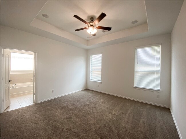 Building Photo - 31302 Whitfield Ct