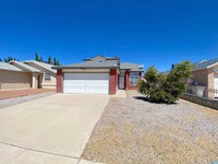 Building Photo - Northeast El Paso 3 bed with Refrig A/C an...