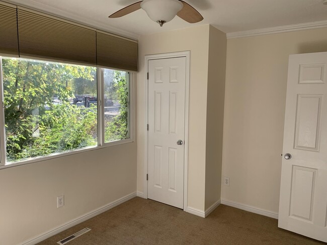 Building Photo - 265 S 1135 W