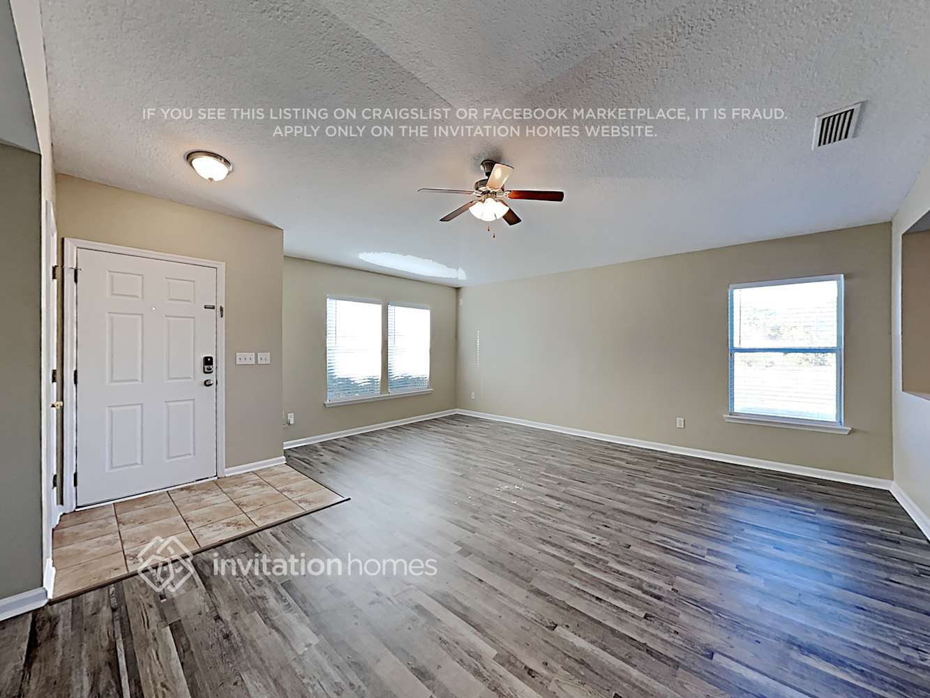 Building Photo - 12390 Deersong Dr