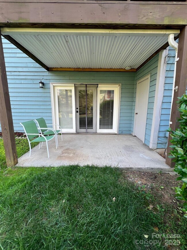 Building Photo - 3218 Selwyn Farms Ln