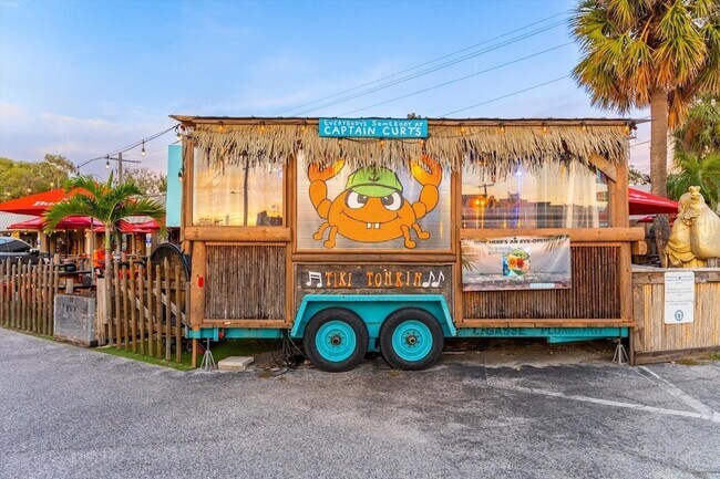 Building Photo - 6708 Sarasea Cir