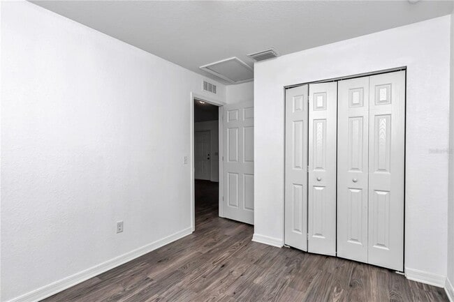 Building Photo - 5936 NW 56th Pl