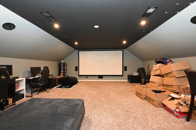 Building Photo - Show-Stopping Rental Home – A Rare Find wi...