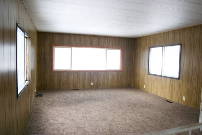 Building Photo - Charming 2 Bed, 1 Bath Home in Idaho Falls!