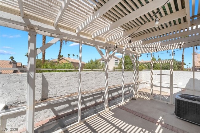 Building Photo - 1734 Talon Ave