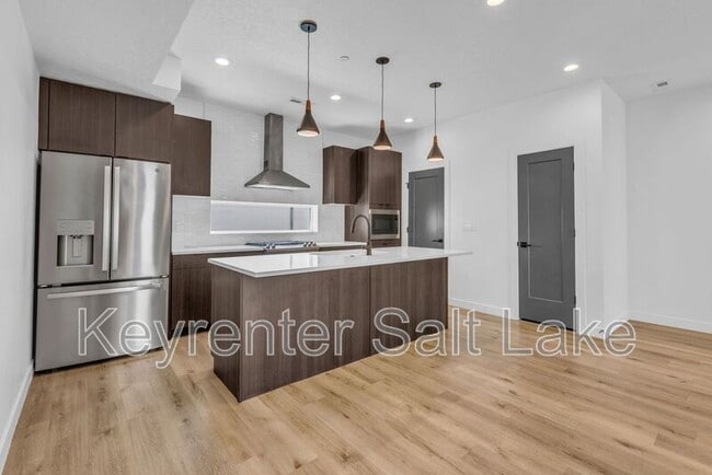 Building Photo - 230 W 1300 S St