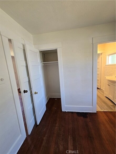 Building Photo - 819 Huntington St