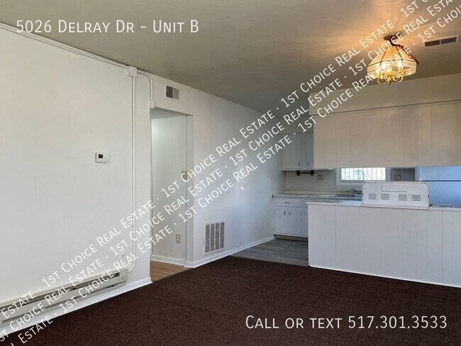 Building Photo - 5026 Delray Dr