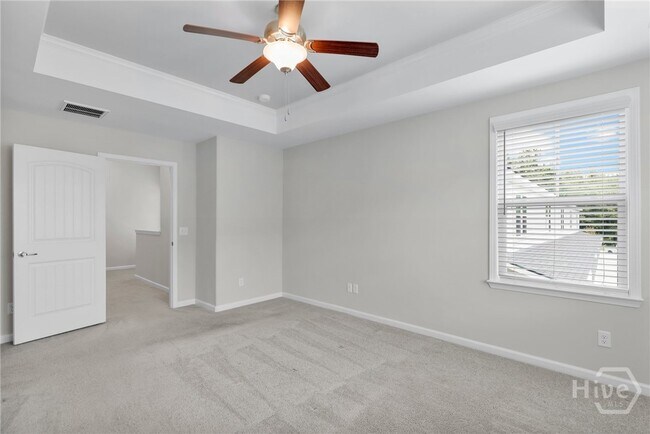 Building Photo - 235 Sonoma Dr