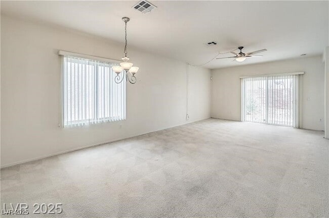 Building Photo - 3520 Kittiwake Rd